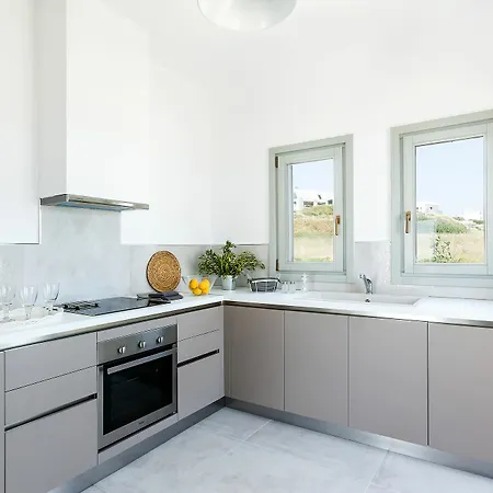 Vinea Santorini Villa *